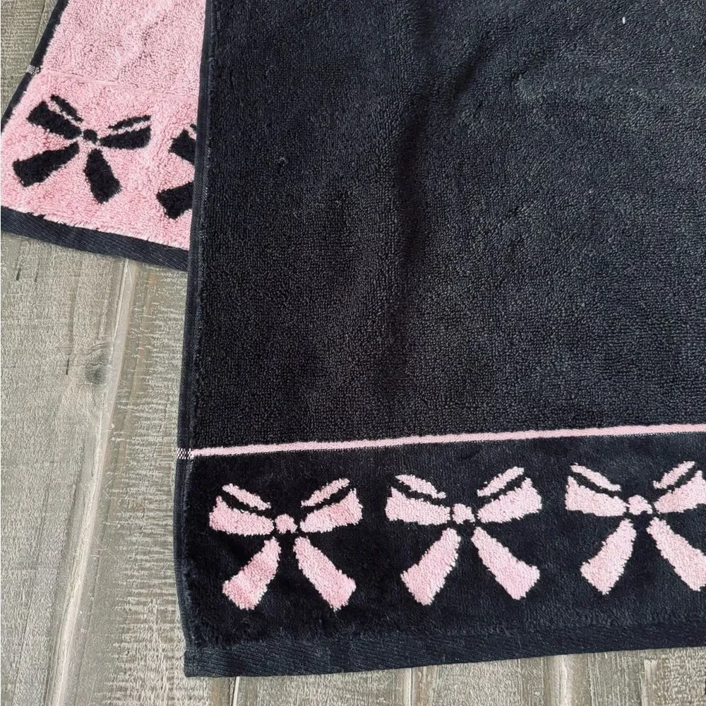 Betsey Johnson 3-pc Bath Hand Towels Black Pink Ribbon Bows Set